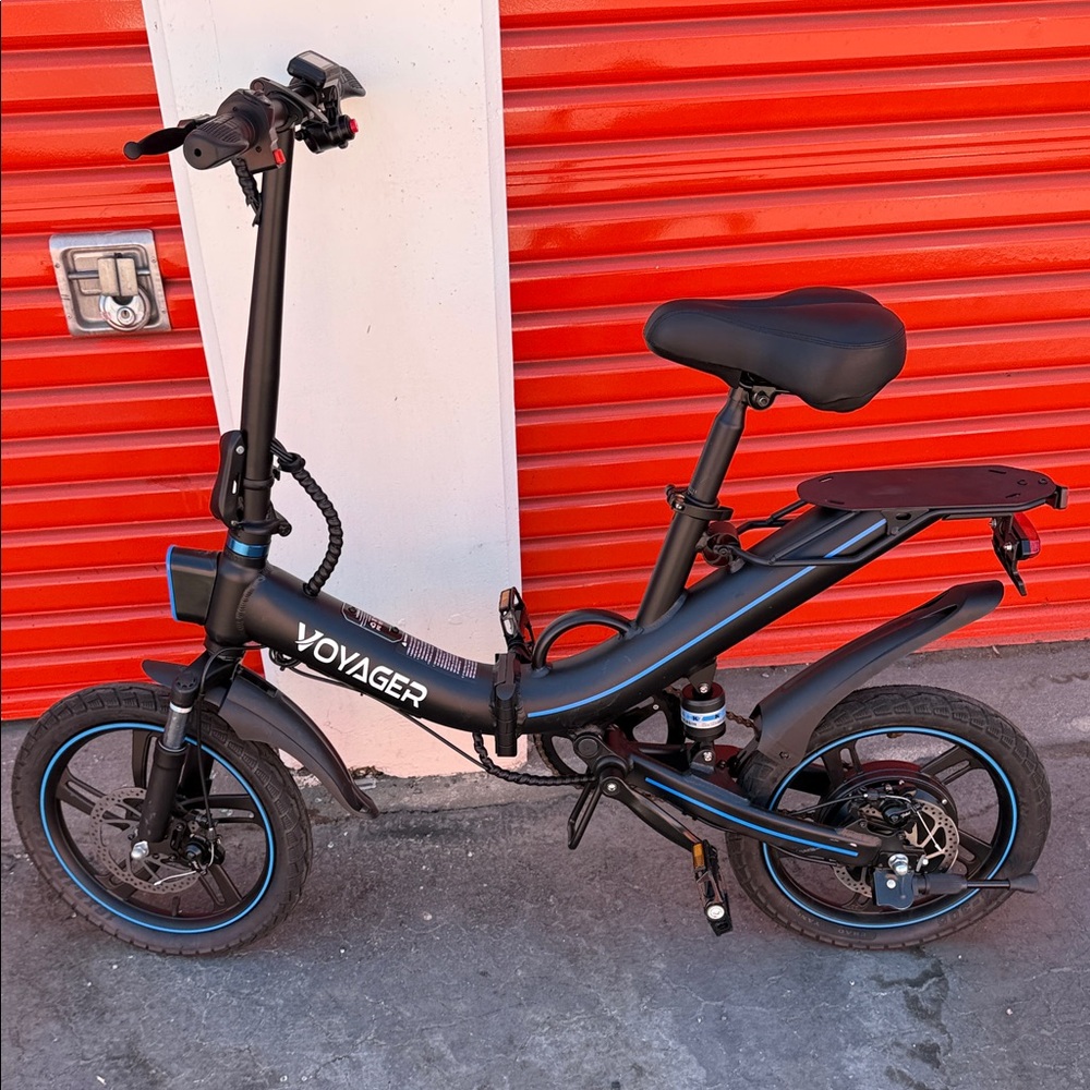 Voyager Black Electric Folding Bike
